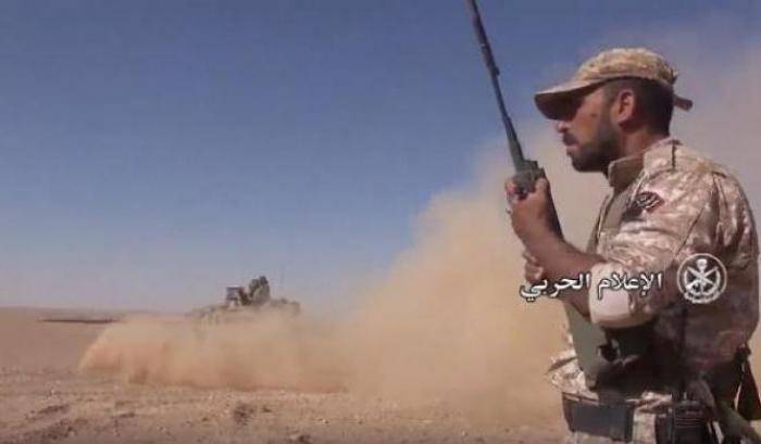 Siria: Nessuna pietà per l'ISIS. Le forze lealiste avanzano senza fare prigionieri