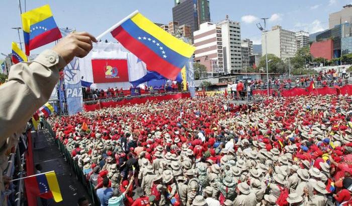 Venezuela, dalla fuga 'di' notizie alla fuga 'dalla' notizia